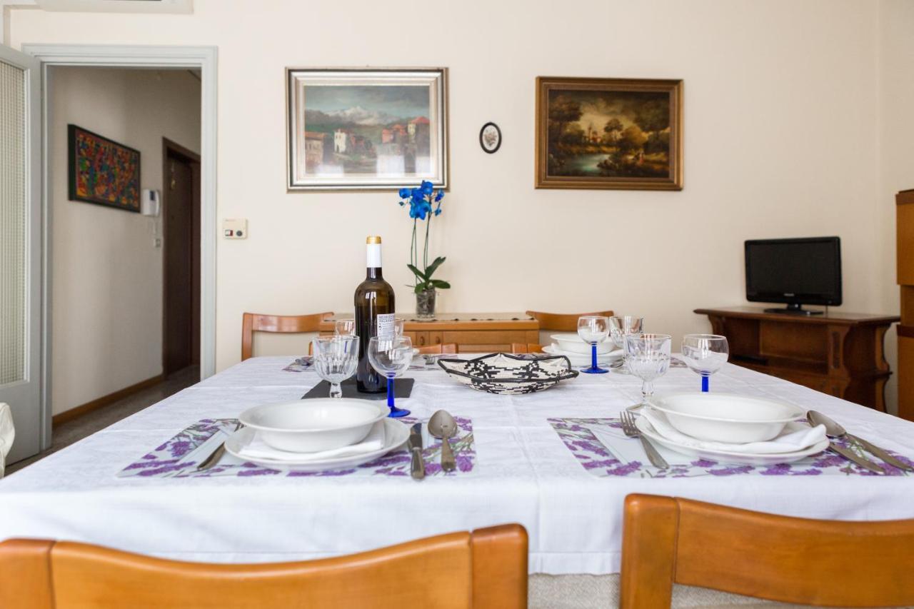 A Pochi Passi Dal Centro E Dall'Ospedale Di Parma Διαμέρισμα Εξωτερικό φωτογραφία